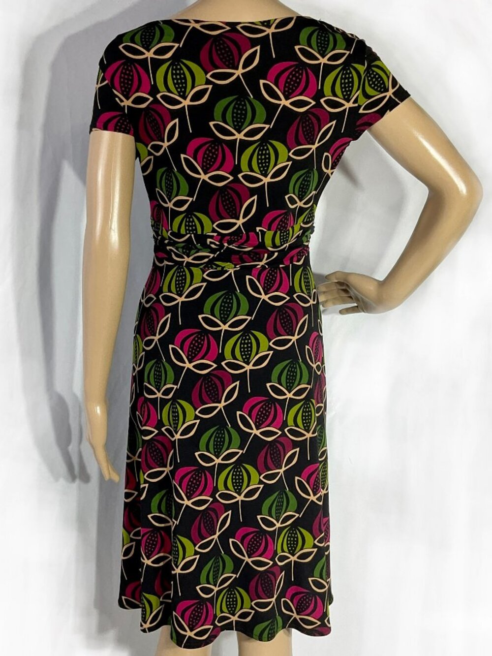 London Style Sz 6 Vneck Cap Sleeve Fit and Flare Womens Dress Pomegranate Pink - Picture 2 of 11